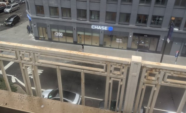 Photo of Chase Bank