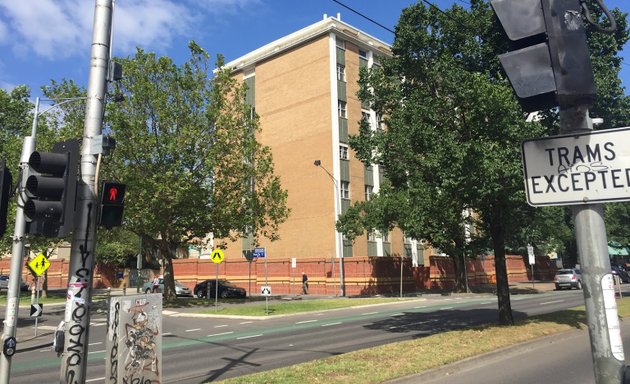 Photo of Building 400, Faculty of Veterinary and Agricultural Sciences, the University of Melbourne