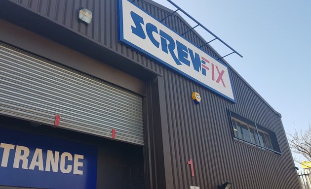 Photo of Screwfix Sydenham