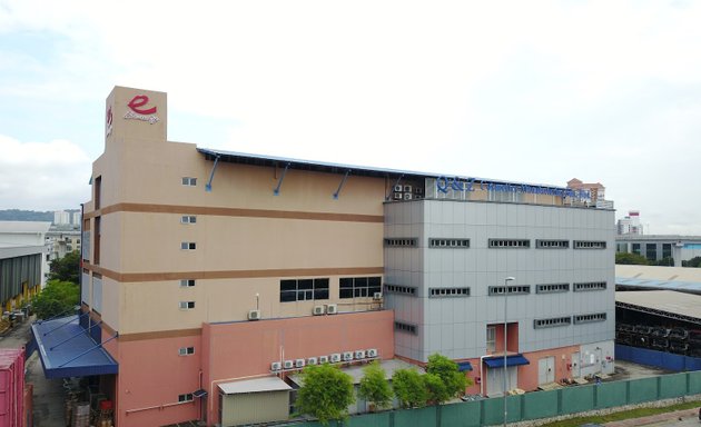 Photo of Q & Z Cosmetics Manufacturing Sdn Bhd