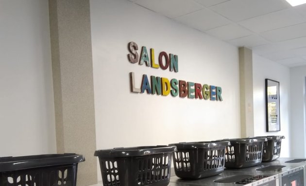 Foto von SB Waschsalon Landsbergerallee 217B