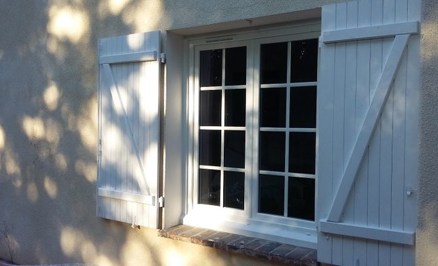 Photo de Coté Poses fenêtres Pvc, bois, Aluminium, porte d'entrée, volet, pergola à Caen 14