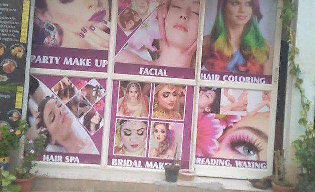 Photo of Yank Beauty Parlour( Ladies and Children)