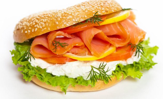 Foto von Babi's Bagel Shop