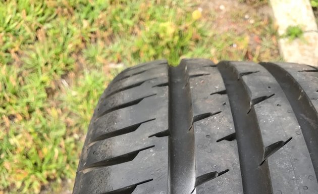 Photo of Top Dog Tyres