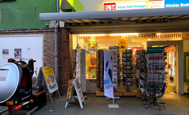 Foto von Der große Laden - Post-Lotto-Presse-Tabak und Schreibwaren