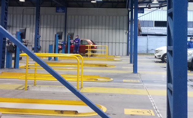 Foto de Planta de Revisión Técnica SGS Macul