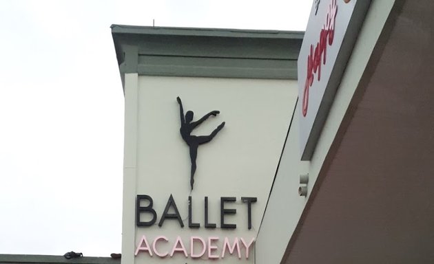 Foto de Ballet Academy by Maruja Herrera - Brisas del Golf