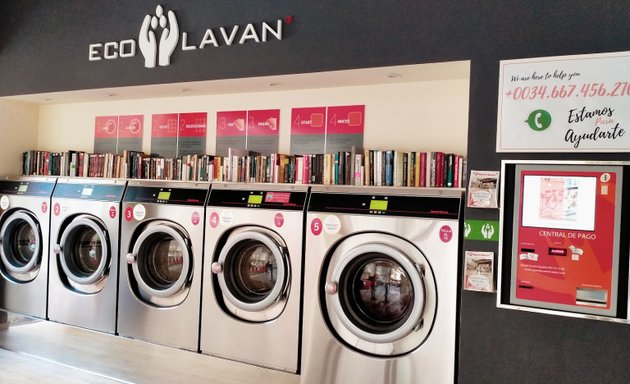 Foto de Lavandería- laundry ECO-LAVAN Acera de Canasteros 2, GRANADA