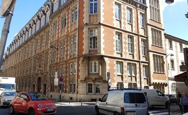 Photo de EBD - Ecole de Bibliothécaires Documentalistes - Institut Catholique de Paris (ICP)