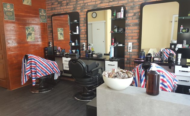 Photo de Gentlemen's barber shop