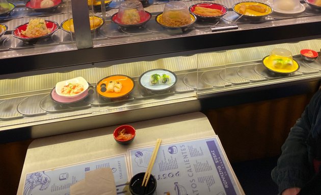 Foto de Running Sushi in Osaka