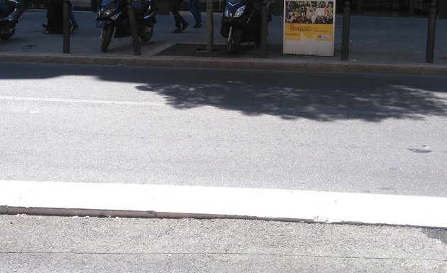 Photo de Opticien Optique République - Dorian De Blasis - Lunettes, lunettes de soleil, lentilles