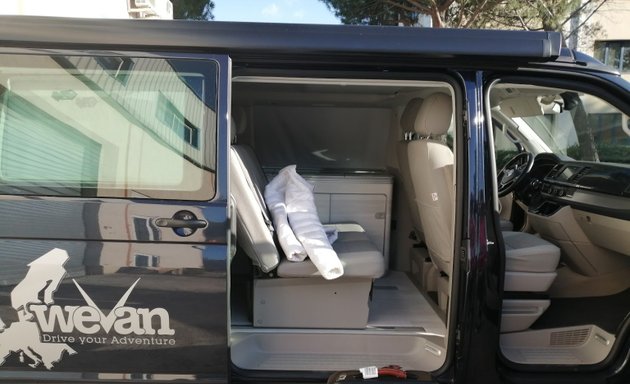 Photo de WeVan Aix-Marseille - Location de van aménagé et minibus et vente de van d’occasion