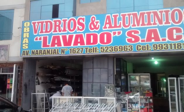 Foto de Vidrios & Aluminios Alvarado S.A.C.