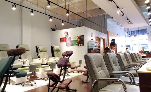 Photo of Yaya Nail Salon (Tribeca)