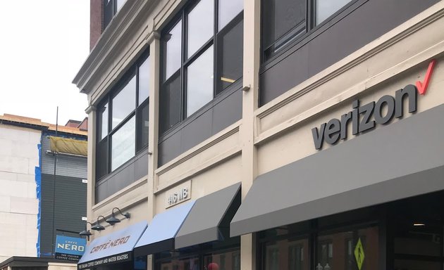 Photo of Verizon Authorized Retailer - Russell Cellular