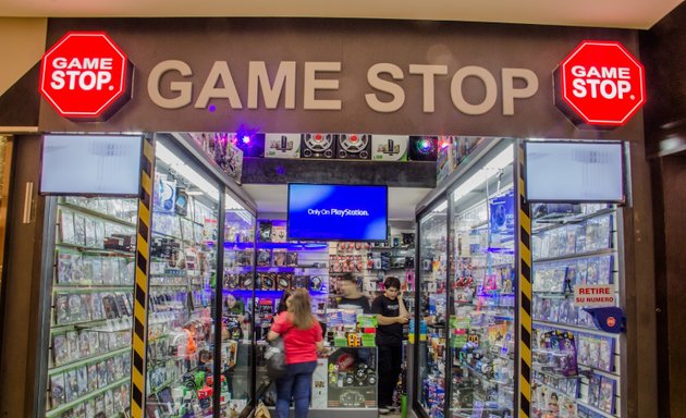 Foto de Tienda de Juegos - GAME STOP