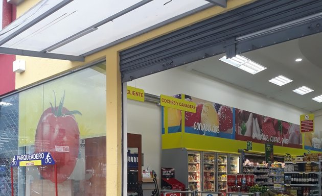 Foto de Tienda Santa María