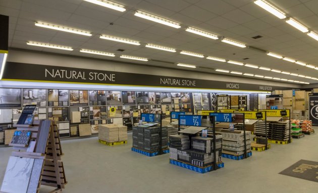 Photo of Topps Tiles Charlton - SUPERSTORE