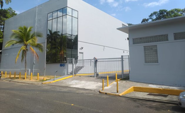 Foto de Centro de Datos Internacional de Cable & Wireless Panamá en Balboa