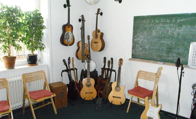 Foto von Gitarren-Institut Zehlendorf (G.I.Z. Berlin)
