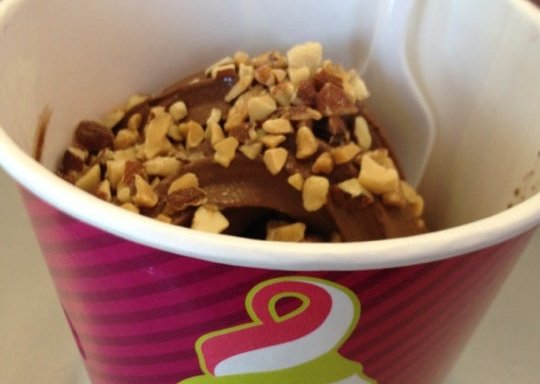 Photo of Menchie's Frozen Yogurt