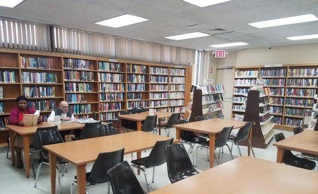 Photo of Queens Public Library at Bay Terrace