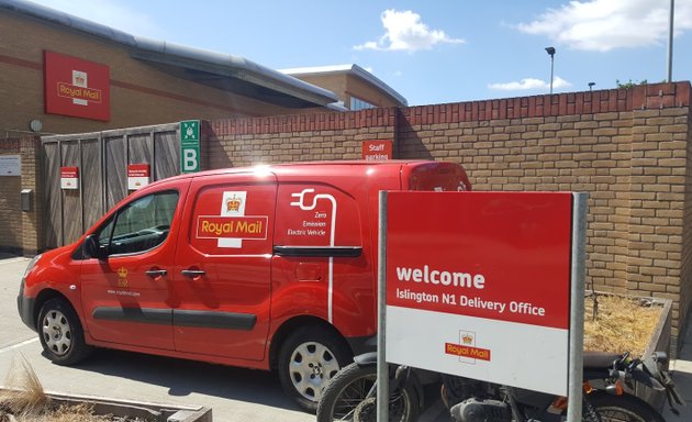 Photo of Royal Mail Islington Delivery Office