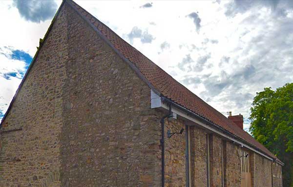 Photo of St Mary's Tithe Barn