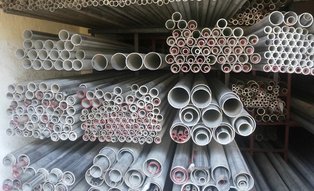 Photo of New Arise Metal (Stockist of 304/316 Welded / ERW / Seamless Pipes & Tubes)