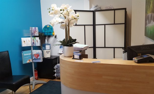 Photo of Clayhall Osteopathic Medical Centre |Osteopaths in Loughton| Ilford | South woodford