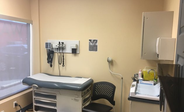Photo of Calgary Family Clinic
