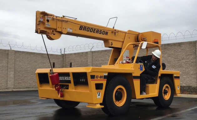 Photo of Light Duty Crane Safety Training Service