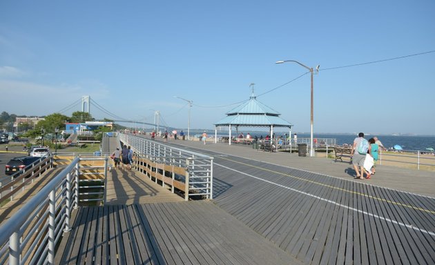 Photo of Franklin D. Roosevelt Boardwalk and Beach