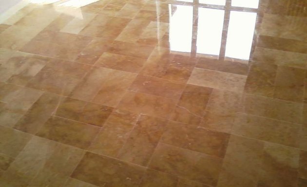 foto Lucidatura palchetti e marmi di Pecoraro - raschiatura verniciatura pavimenti