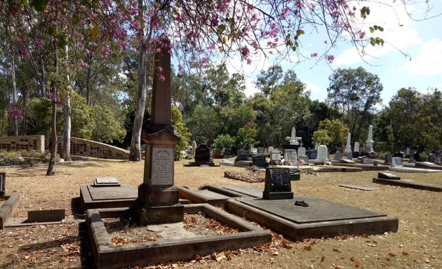 Photo of Brookfield Historical Cemetery & Memorial Gardens