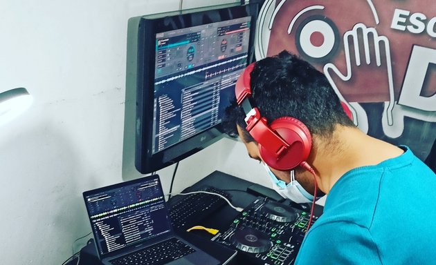 Foto de bpm Escuela dj