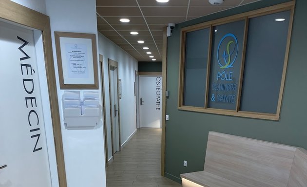 Photo de Cabinet d'Ostéopathie | Pôle Equilibre & Santé de Lyon - Villeurbanne