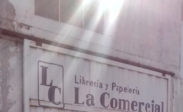 Foto de Librería y Papelería La Comercial