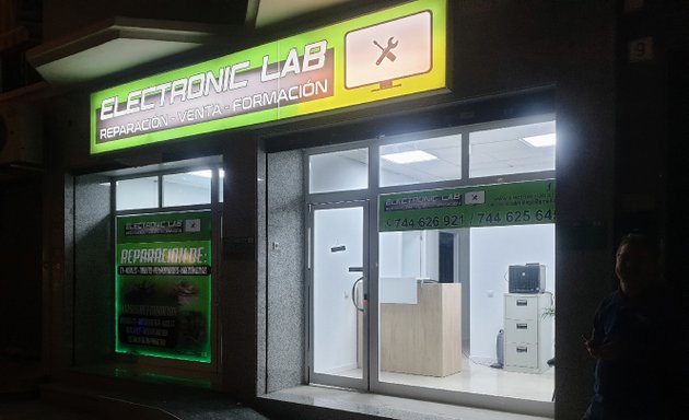 Foto de Electroniclab