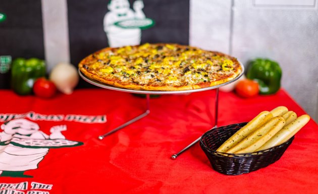Photo of Piezanos Pizza