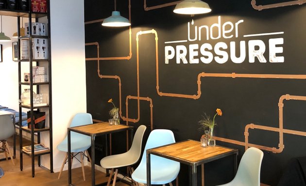 Foto von Café Under Pressure