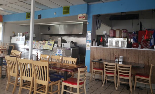 Photo of Tres Amigos Restaurant