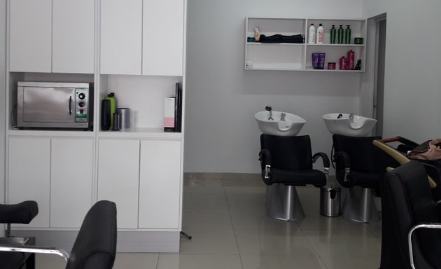 Foto de Hairstyle salon