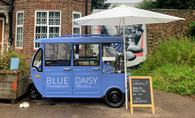 Photo of BLUE DAISY — the pavement pâtisserie