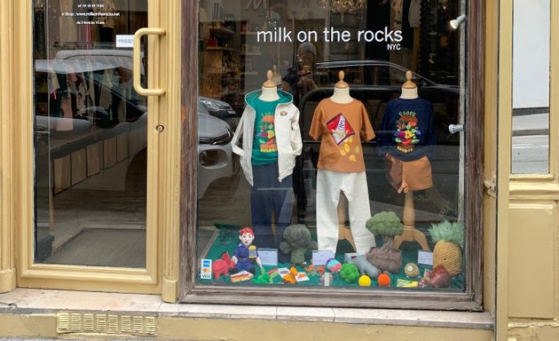 Photo de Milk on the Rocks