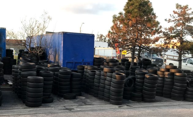 Photo of J's Discount Tire