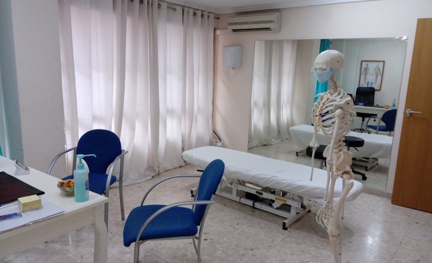 Foto de Osteopatia en Alicante Carlos Fernández