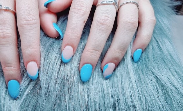 Photo of Dandelion nails and beauty